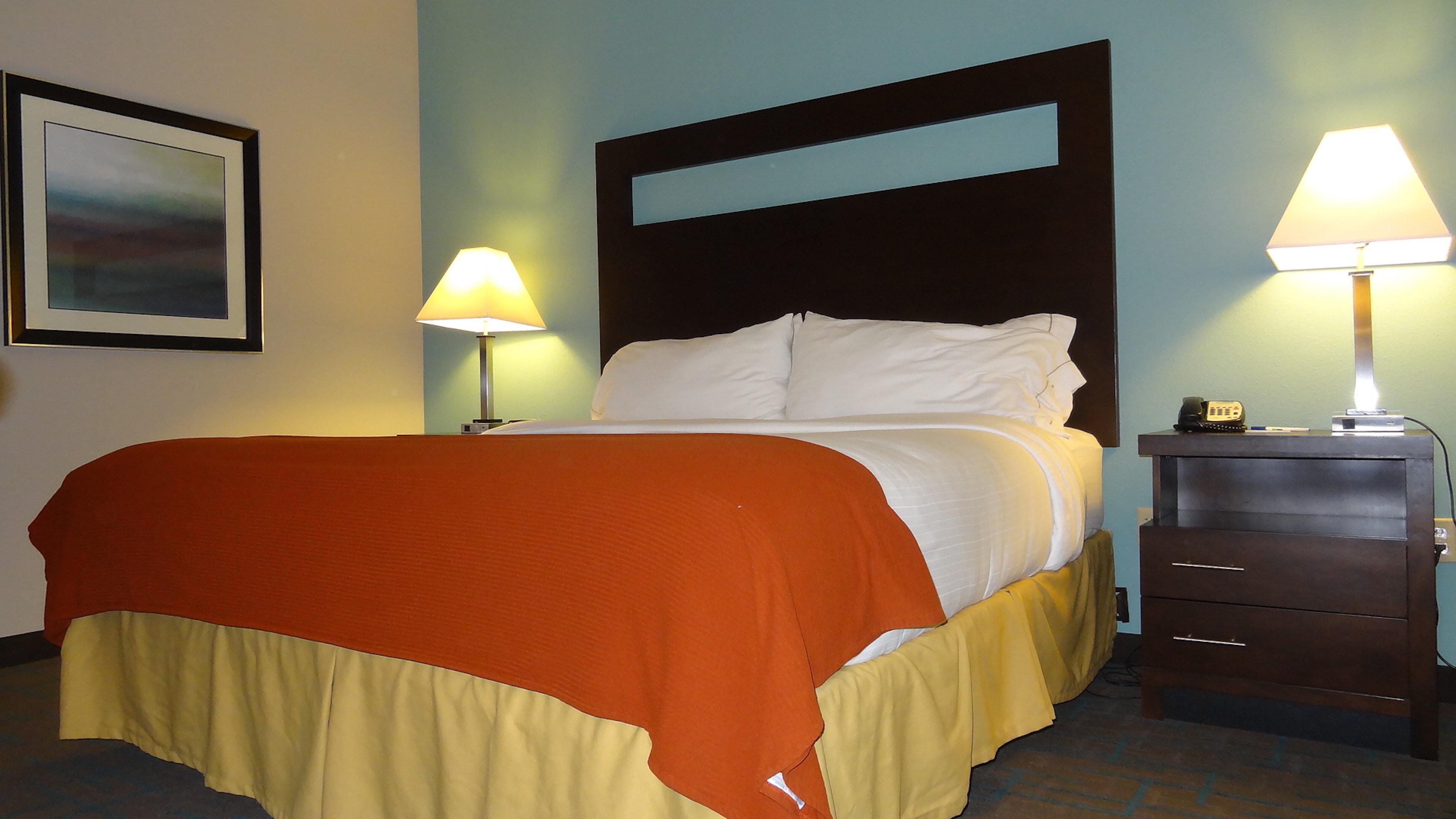Holiday Inn Express Hotel Kansas City - Bonner Springs By Ihg Exterior foto